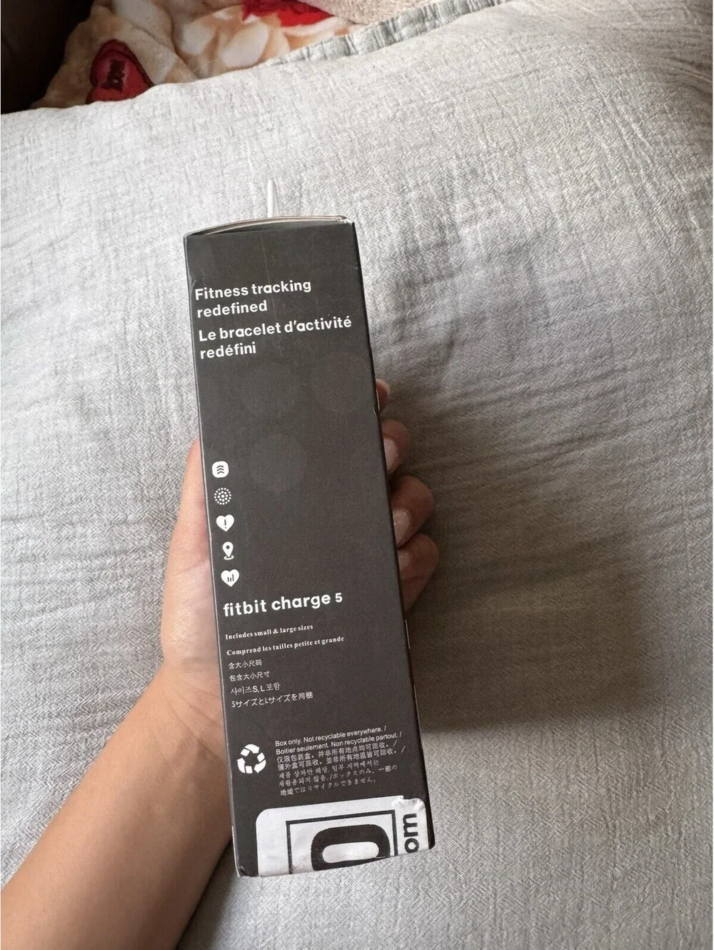 Fitbit Charge 5 Fitness & Health Tracker Black – never used